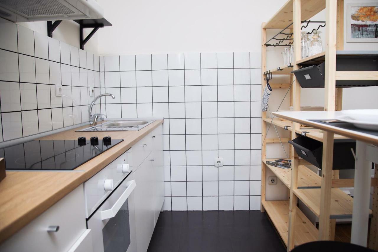 Mikele Apartamento Belgrado Exterior foto